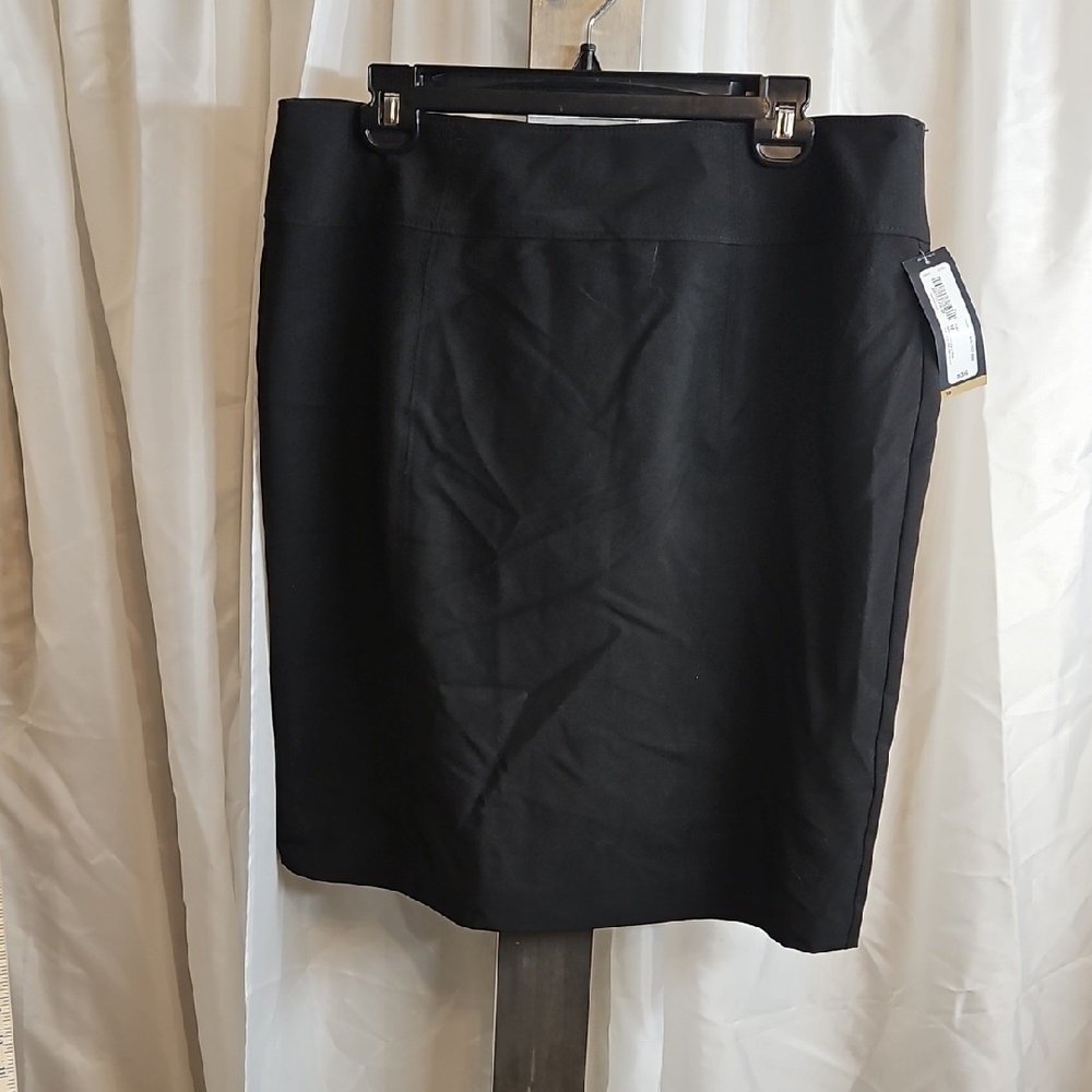 Worthington Classic Black Pencil Skirt Sz18